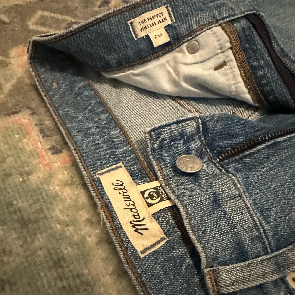 Madewell. The perfect vintage Jean. EUC. Size 25petite